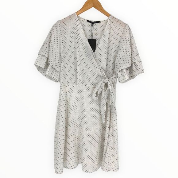 19 Cooper White Polka Dot Faux Wrap Dress Flutter Sleeves size Small NWT *Flaw - Picture 3 of 14